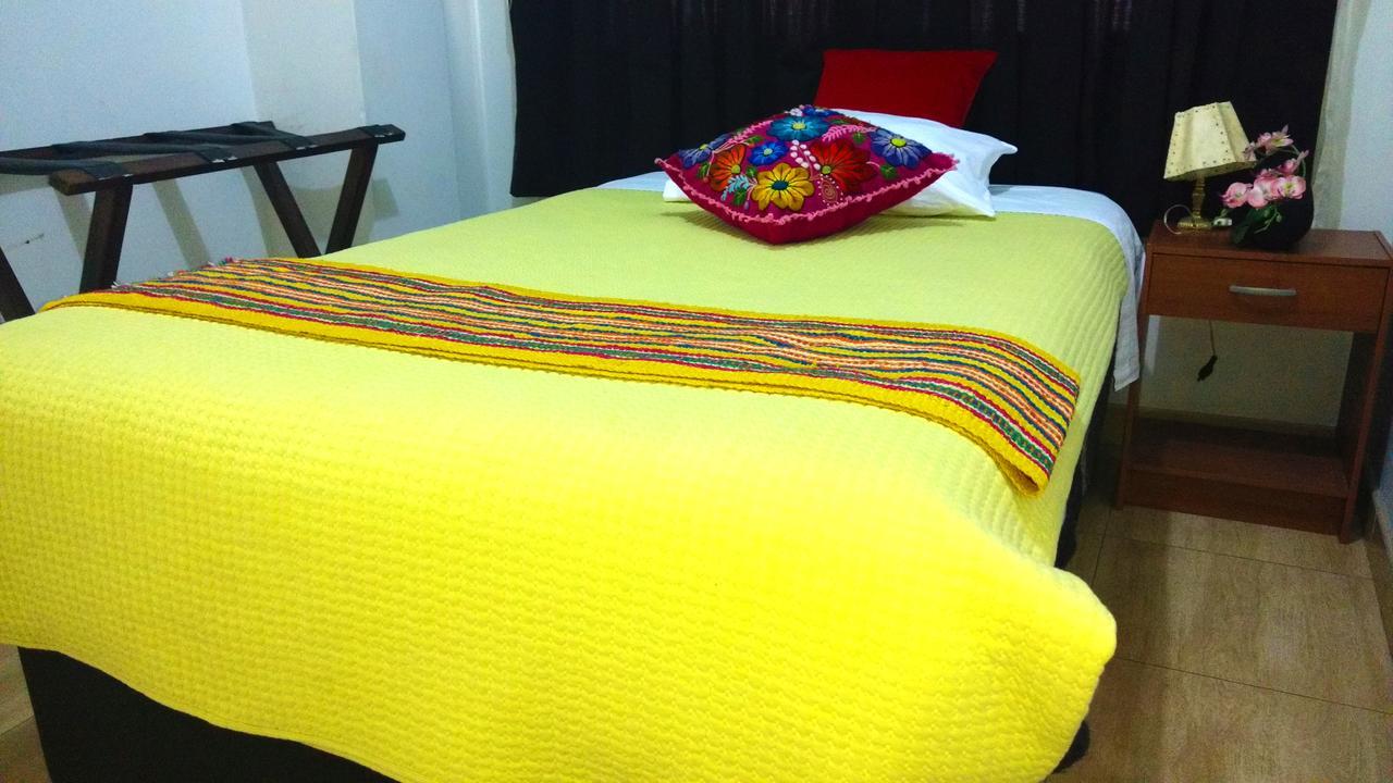 Hostal Mica Abancay Eksteriør billede